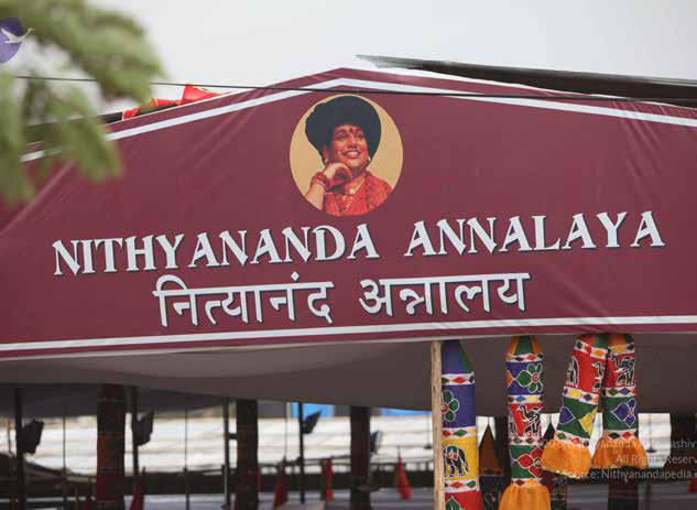 Annalaya & Vaidyalaya Ujjain 2016 & Nasik 2015 Large-scale facilities for free medical camps and food charity during the Simhasth Kumbh Mela3 The SPH inaugurating a new KAILĀSA in kanchipuram